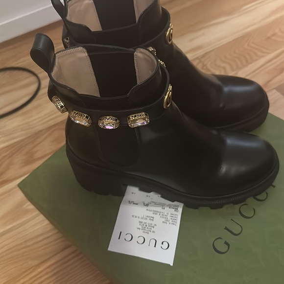 Black boots,size 8.5, gucci - Picture 5 of 12